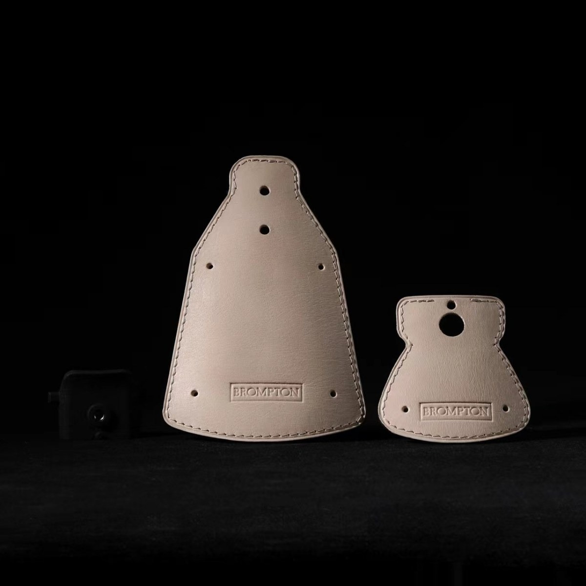 Fender Mudguard Set - مصدات واقيات الطين من الجلد الطبيعي