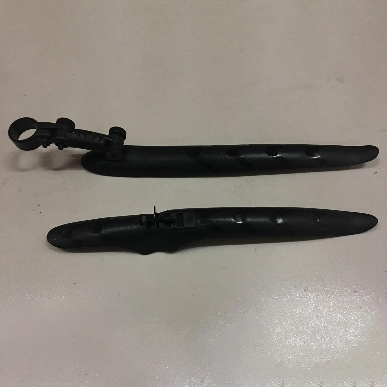 دراجة الطين دراجة درابزين 700c - مراجعة Fender Mudguard Set وسعره